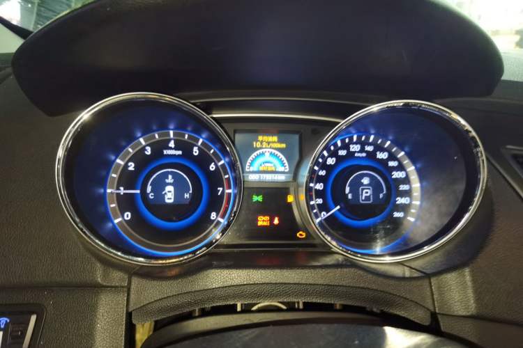 Used Hyundai Sonata 2013 2.0L Automatic Luxury Edition
