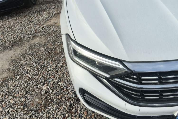 Used Volkswagen Sagitar 2023 200TSI DSG Excellence Edition Right Front Headlight