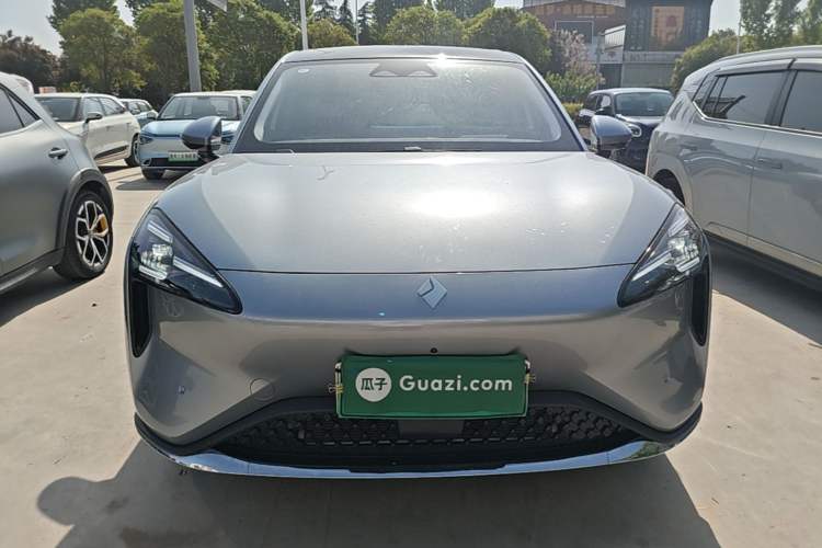 Used Baojun Yunhai 2024 600km Pure Electric Version Front