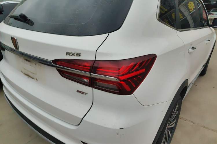 Used Roewe RX5 2020 20T Automatic 4G Connect Superior Flagship Edition Right Rear Taillight