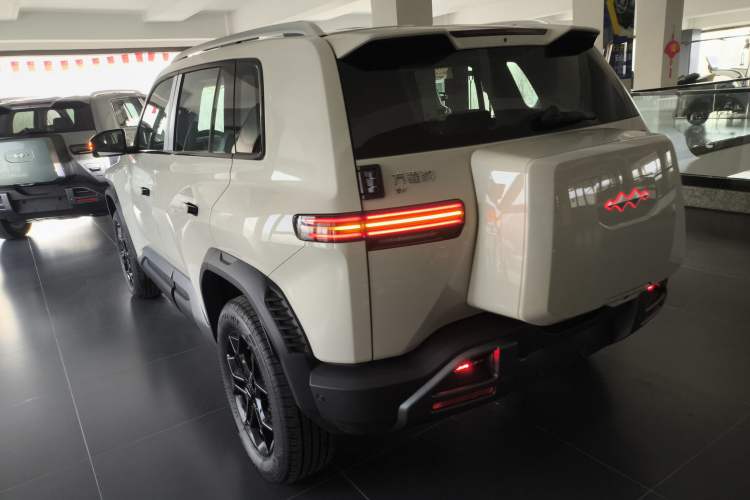 Used Formula Leopard Titanium 3 2025 501 km Range Rear-Wheel Drive Intelligent Driving Pro Version