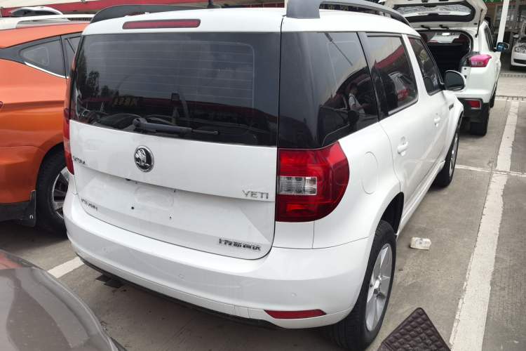Used Skoda Yeti 2017 TSI280 DSG Car Enjoy Brothers Edition Rear Right 45 Deg