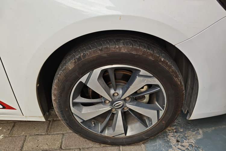 Used GAC Trumpchi GA6 2019 270T Automatic Luxury Edition Right Front Wheel Hub