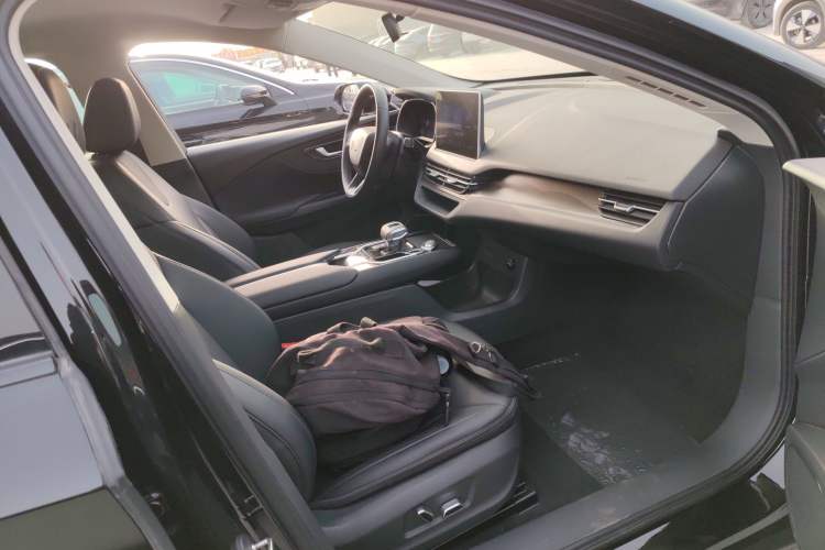 Used Hongqi E-QM5 2021 Charging Version Flagship Edition
