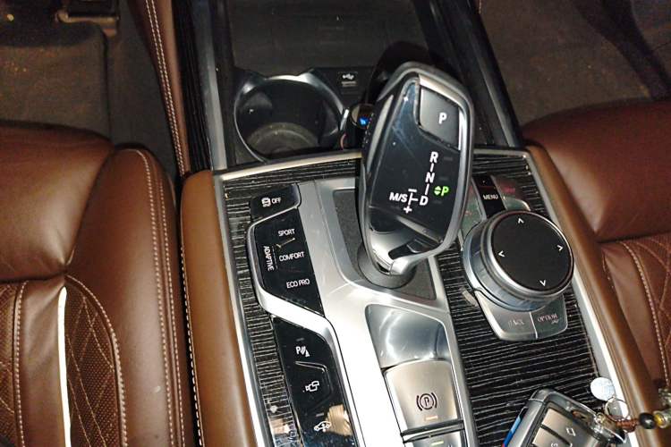 Used BMW 7 Series 2019 740Li Leading Model M Sport Package Gear Lever