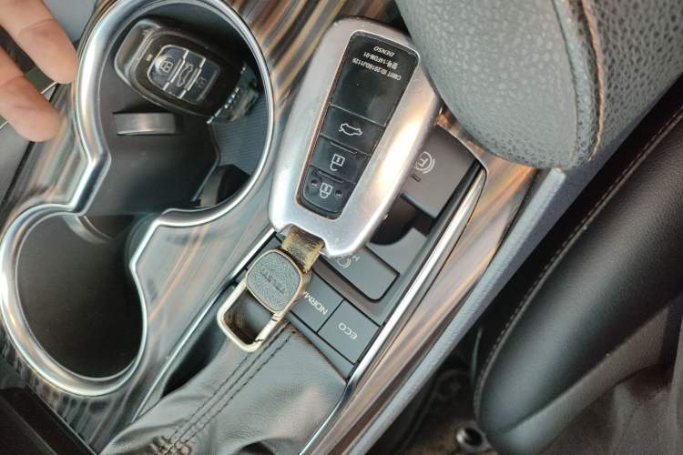 Used Toyota Camry 2019 2.5G Luxury Edition China VI Standard
