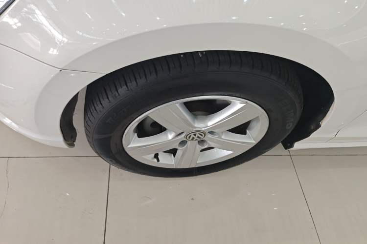 Used Volkswagen Lamando 2017 230TSI DSG Fashion Edition
