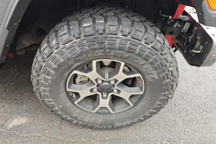 Used Jeep Wrangler 2019 2.0T Rubicon two-door model China V emission standard
