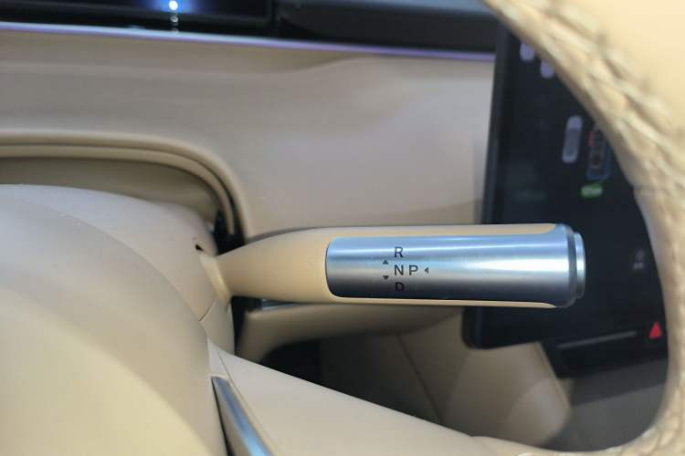 Used Hima Luxeed R7 2024 All-Electric 667 km Max