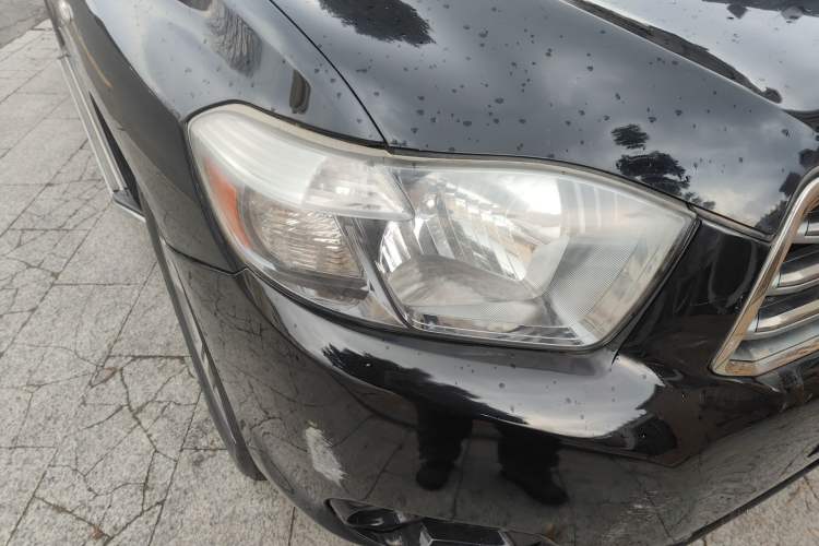 Used Toyota Highlander 2009 2.7L Two-Wheel Drive 5-Seater Sport Edition Right Front Headlight