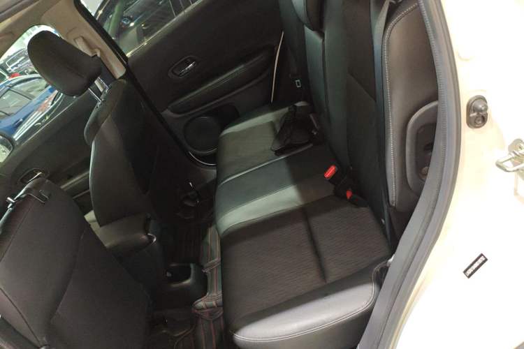 Used Honda Vezel 2020 1.5L CVT Pioneer Edition
