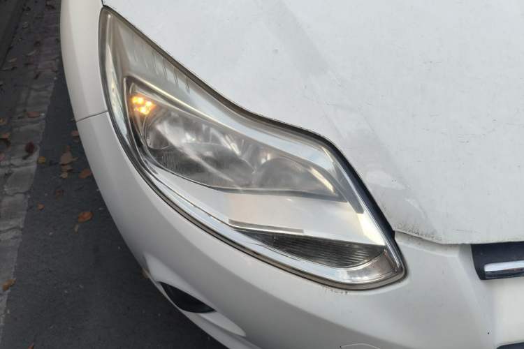 Used Ford Focus 2012 Sedan 1.6L Automatic Comfort Model