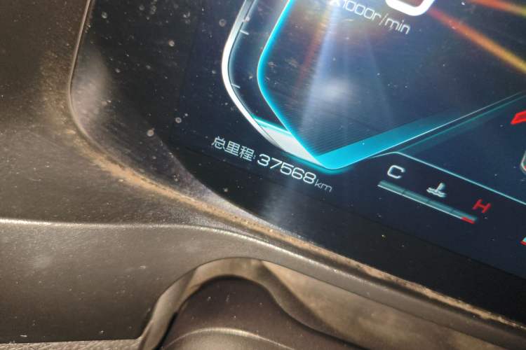 Used BYD Qin Pro 2020 Beyond Edition 1.5TI Automatic Prestige Version Odometer Close Up