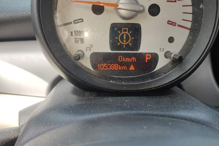 Used MINI 2011 1.6L ONE
