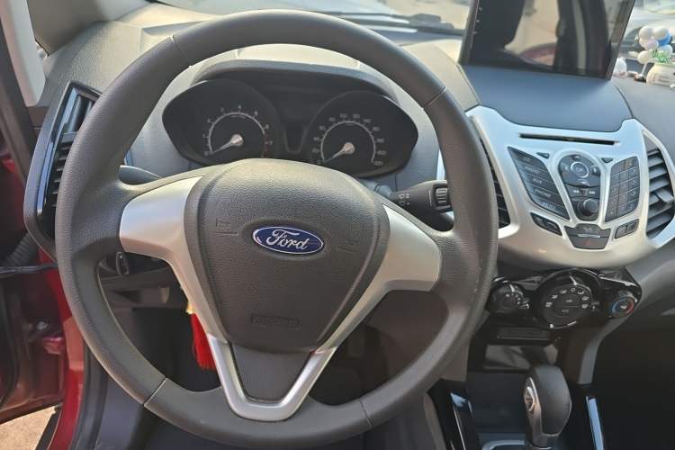 Used Ford EcoSport 2013 1.5L Automatic Fashion Model Steering Wheel