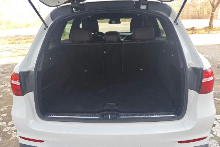 Used Mercedes-Benz GLC 2017 GLC 260 4MATIC Luxury Model