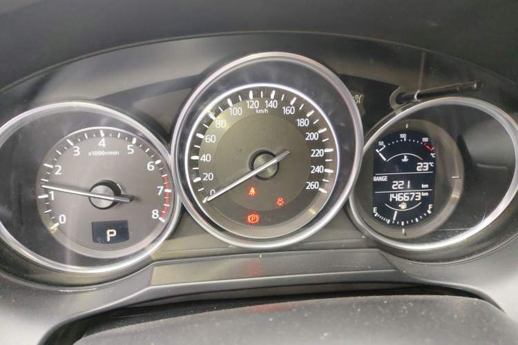 Used Mazda Atenza 2017 2.0L Blue Sky Luxury Edition Odometer Close Up