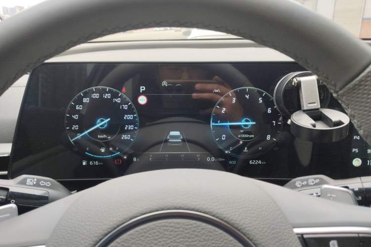 Used Kia Sportage (Chinese Domestic Model) 2023 1.5T Two-Wheel Drive Luxury Edition
