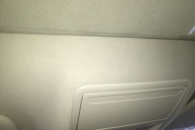 Used Ford Focus Active 2021 EcoBoost 180 Automatic Trendy Model Headliner