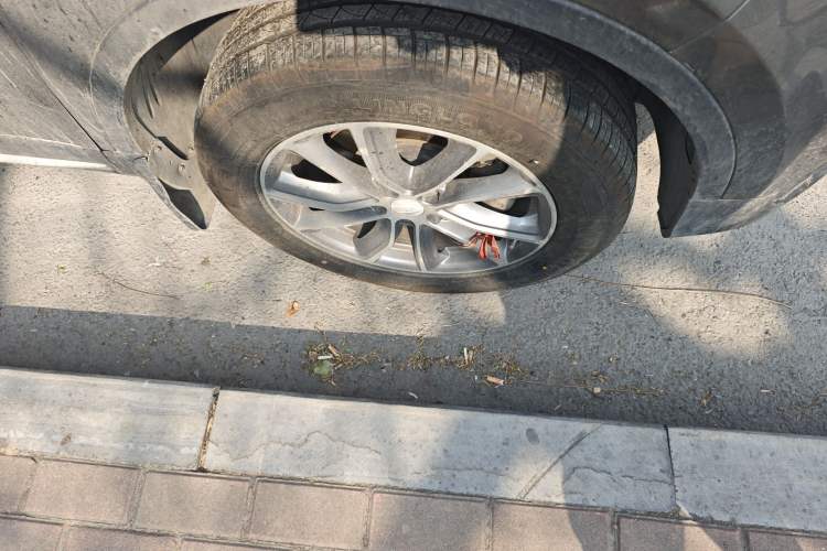 Used Geely Auto Emgrand X7 Sport 2018 2.0L Manual Two-Wheel Drive Zhiya Version Right Front Wheel Hub