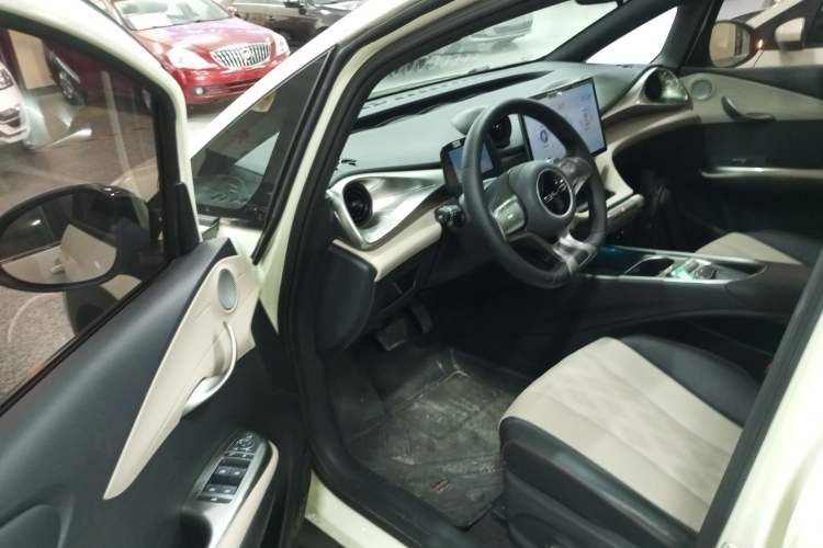 Used BYD Dolphin 2023 420 km Fashion Edition
