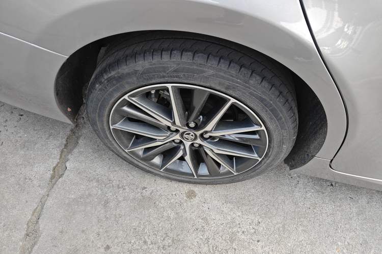 Used Toyota Camry 2021 2.5G Luxury Edition
