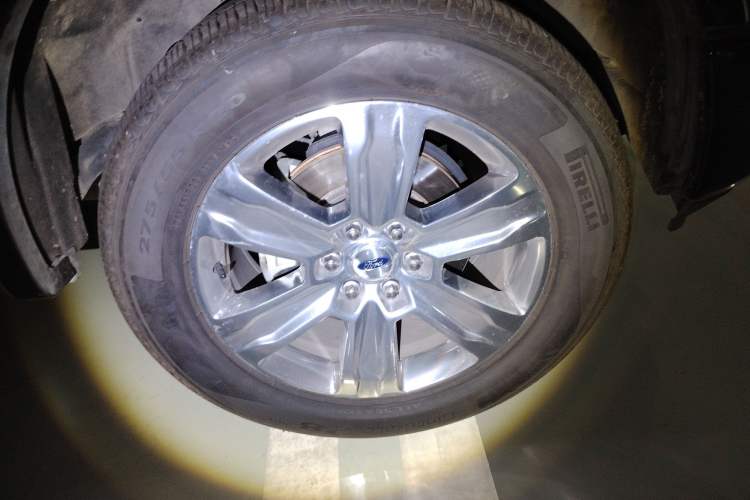 Used Ford F-150 Raptor 2019 3.5T LTD Right Front Wheel Hub