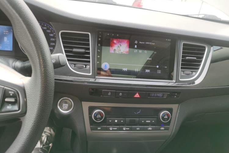 Used Hyundai Mistra 2014 1.8L Automatic Smart GLS Audio And AC Panel