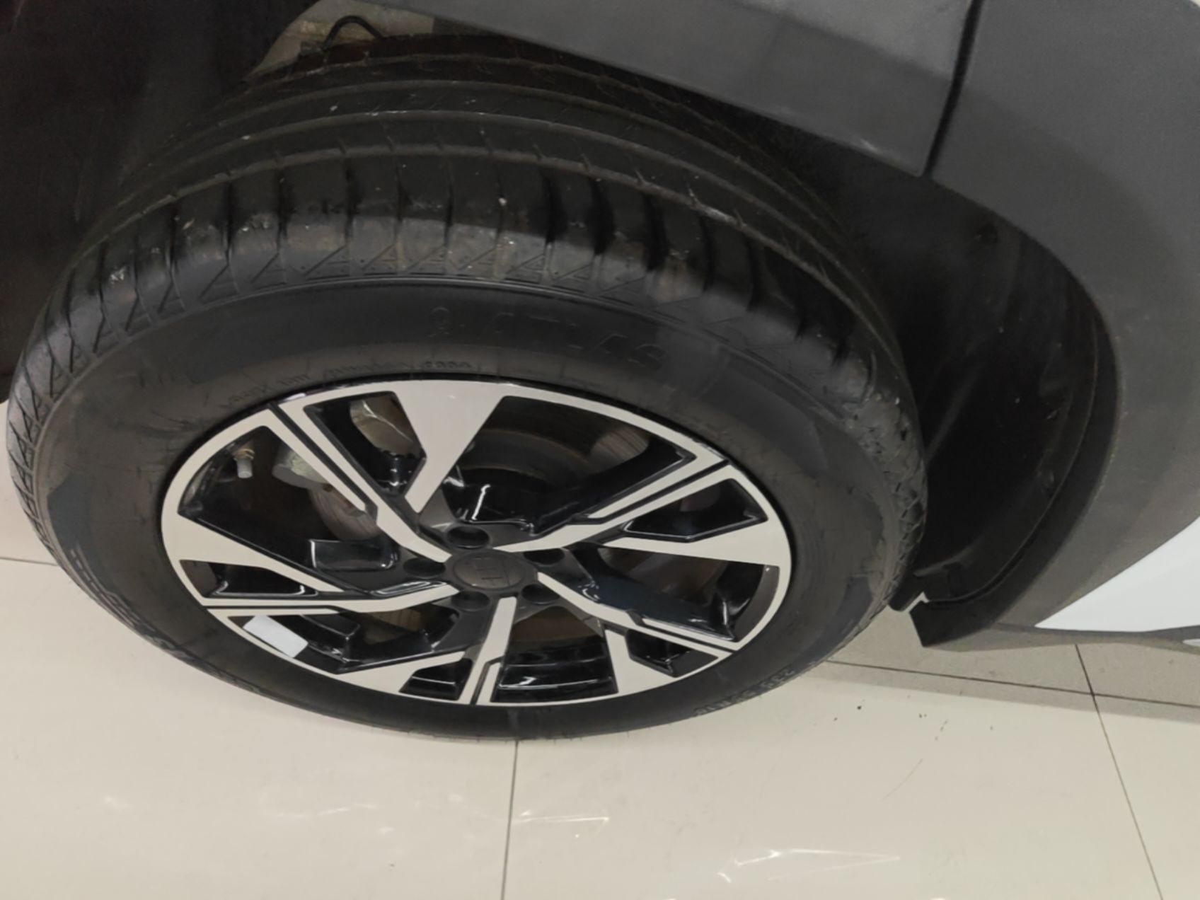 Geely Galaxy L7 2024 1.5T 55km PRO Dragon Edition — снимка 11