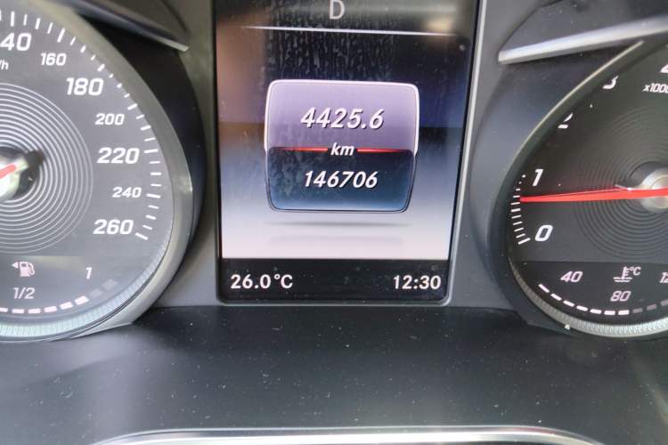 Used Mercedes-Benz V-Class 2016 V 260 L Prestige Extended Edition
