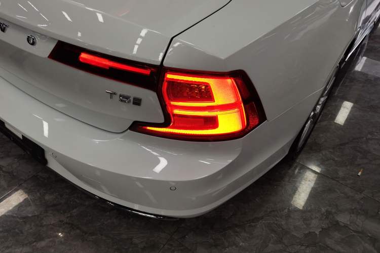 Used Volvo S90 2020 T5 Zhiyi Luxury Edition
