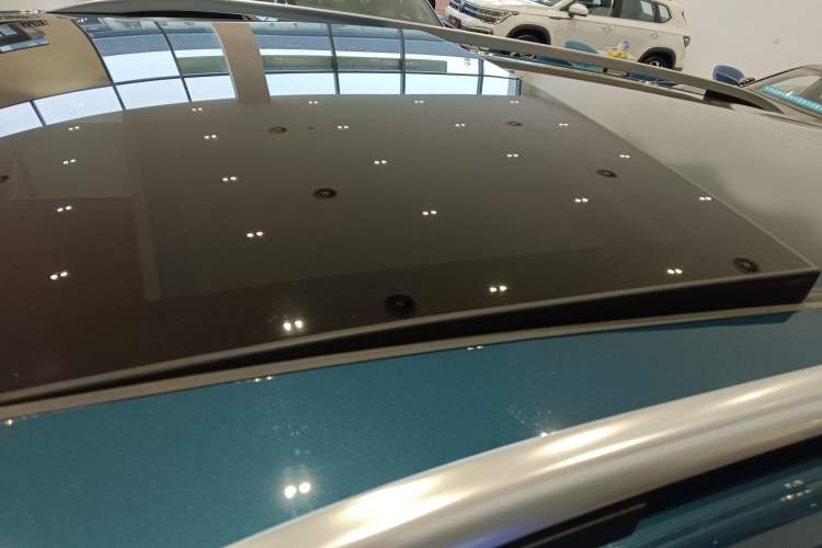 Used Volkswagen Tiguan L 2022 330TSI Automatic Two-Wheel Drive R-Line Enhanced Edition
