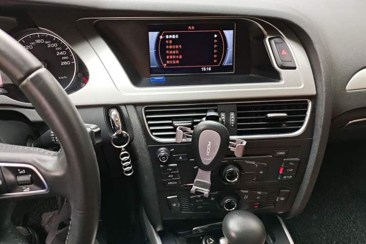 Used Audi A4L 2012 2.0 TFSI automatic standard version