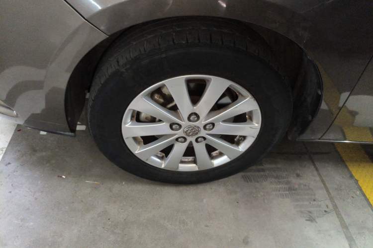 Used Buick GL8 2017 25S Comfort Version China V Standard Left Front Wheel Hub