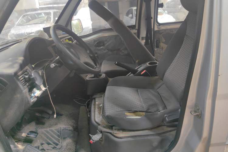 Used Wuling Zhiguang 2023 1.5L Practical Version 5/7 Seats