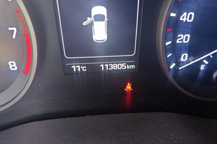 Used Hyundai Tucson 2018 1.6T Dual-Clutch Two-Wheel Drive 15th Anniversary Special Edition Odometer Close Up