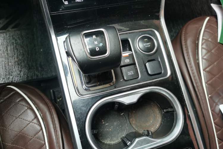 Used Hongqi E-HS3 2019 Zhilian Qiyue Two-Wheel Drive Version
