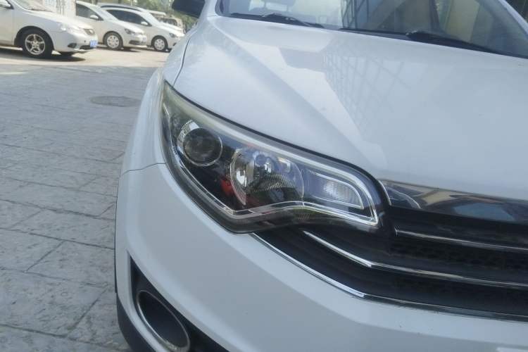 Used FAW Senya R7 2016 1.6L Manual Smart Version Right Front Headlight