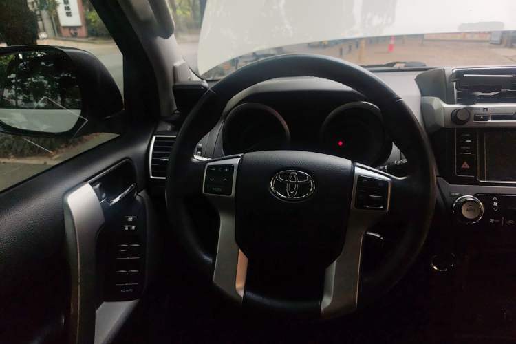 Used Toyota Prado 2016 3.5L Automatic TX-L NAVI