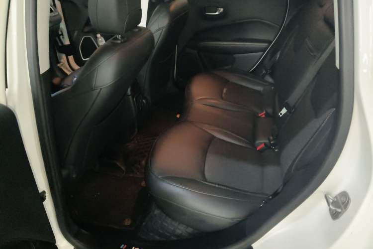 Used Jeep Compass 2019 220T Automatic Enjoyment Version
