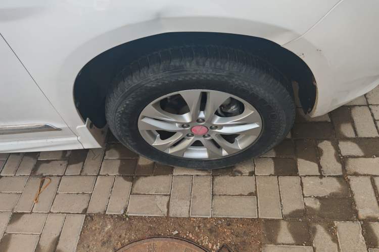 Used Haval H6 2013 Upgraded Model 1.5T Manual Two-Wheel Drive Elite Version