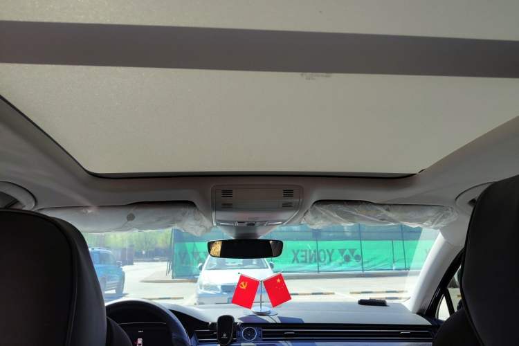 Used Volkswagen Magotan 2026 30 Million Vehicles Selected Model 380TSI DSG Luxury Edition Headliner