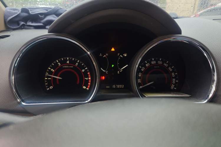 Used Toyota Highlander 2009 3.5L 4x4 7-Seater Luxury Edition Odometer Close Up