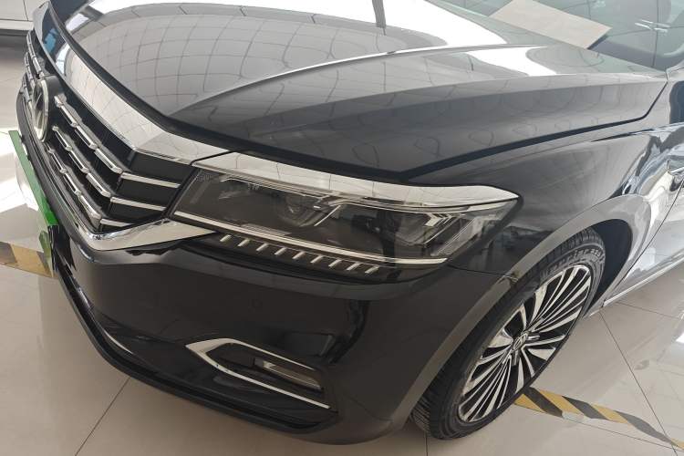 Used Volkswagen Passat 2019 330TSI Luxury Edition China VI Standard Left Front Headlight