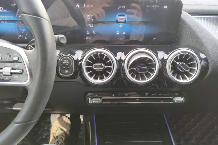 Used Mercedes-Benz GLA 2020 GLA 200
