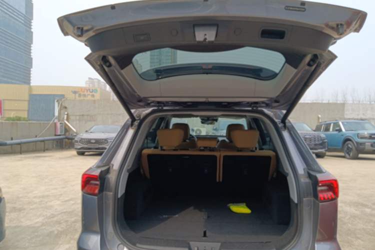 Used Chery Tiggo 8 PRO 2024 Champion Edition 390T Two-Wheel Drive Peak Version 5 Seats