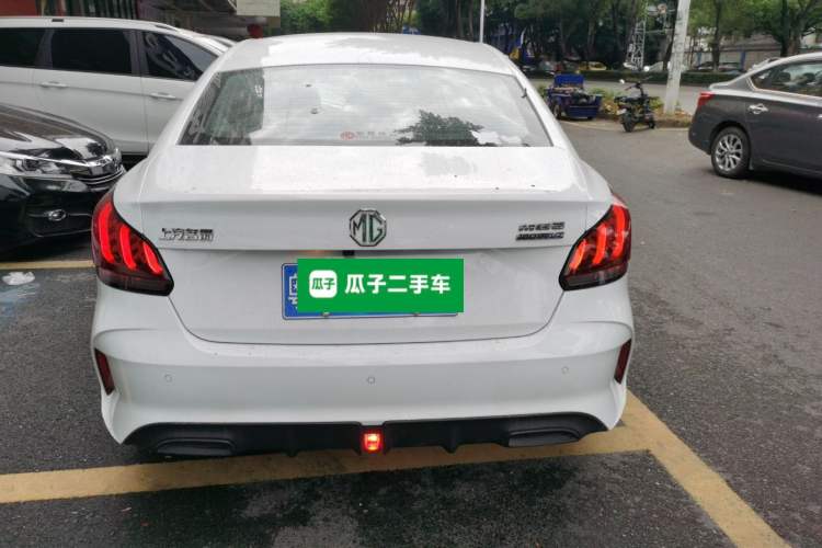 Used MG 5 2022 180 DVVT CVT Youth Style Edition
