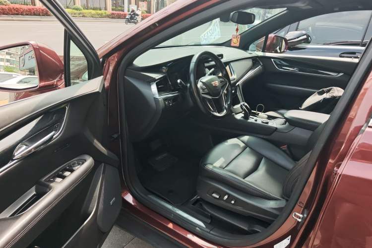 Used Cadillac XT5 2021 2.0T Four-Wheel Drive Luxury Version Driver Seat