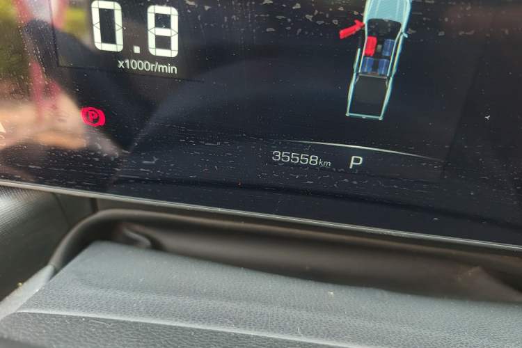 Used Great Wall King Kong Poer 2023 2.0T Automatic Diesel Two-Wheel-Drive Elite Version Flatbed GW4D20M Odometer Close Up