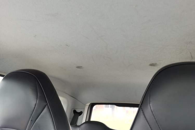 Used Chery QQ Ice Cream 2022 170km Sundae Phosphate Lithium-Ion Headliner